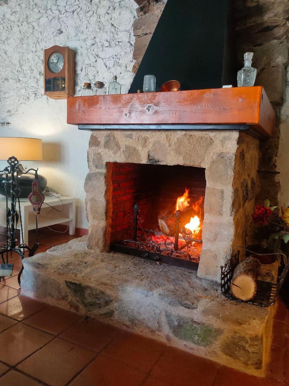 Casa Rural El Horno De La Aldegueela Torrecaballeros Esterno foto