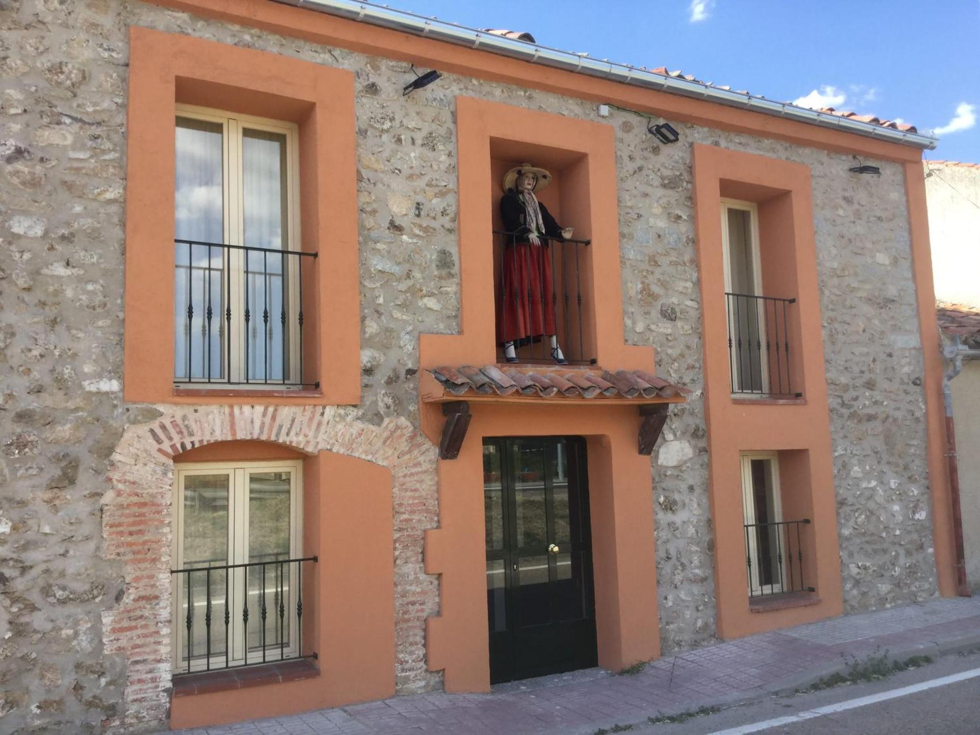 Casa Rural El Horno De La Aldegueela Torrecaballeros Esterno foto
