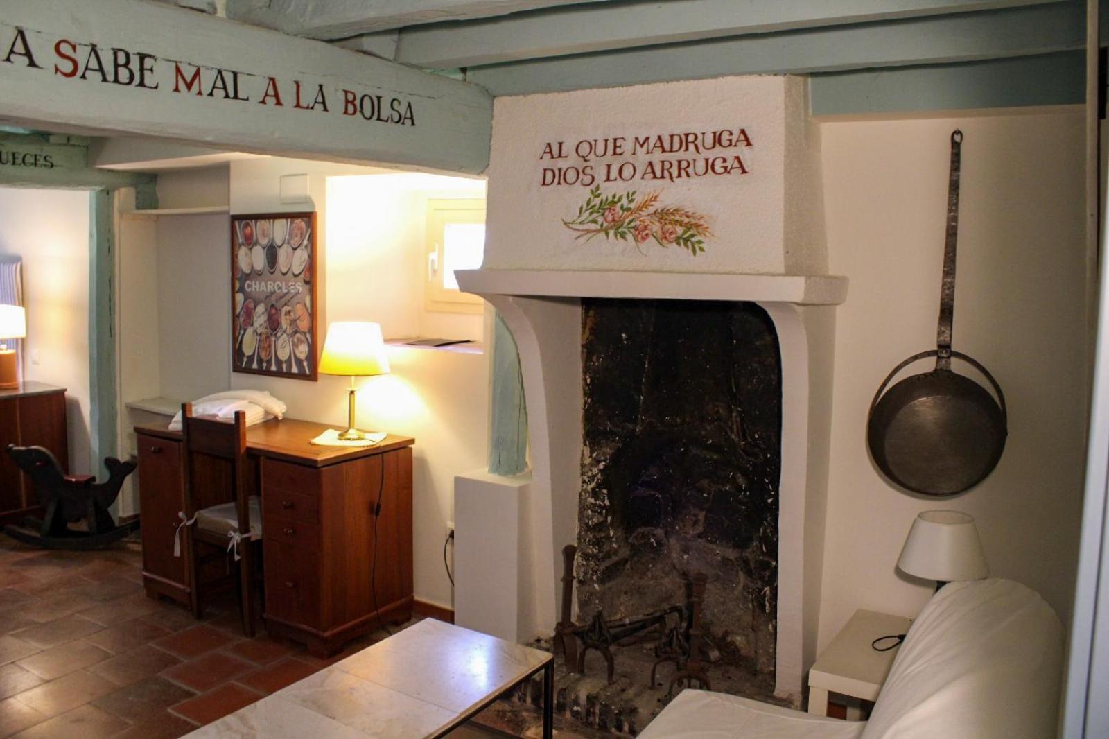 Casa Rural El Horno De La Aldegueela Torrecaballeros Esterno foto