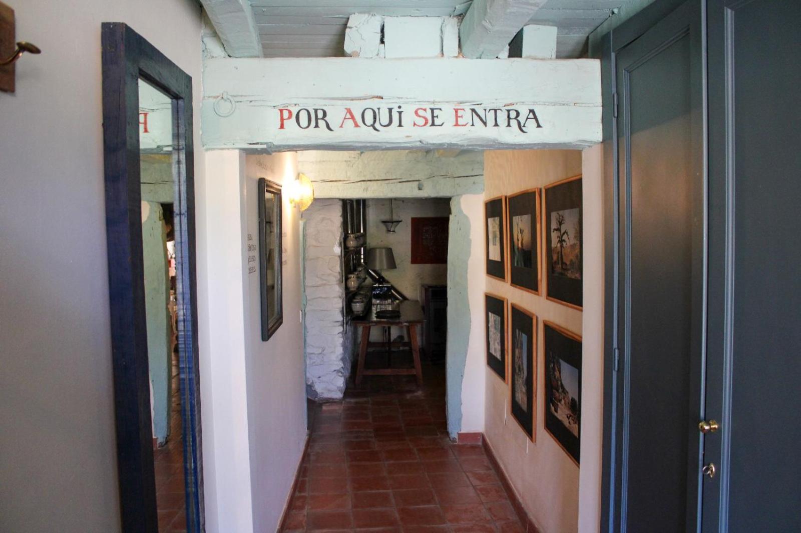 Casa Rural El Horno De La Aldegueela Torrecaballeros Esterno foto