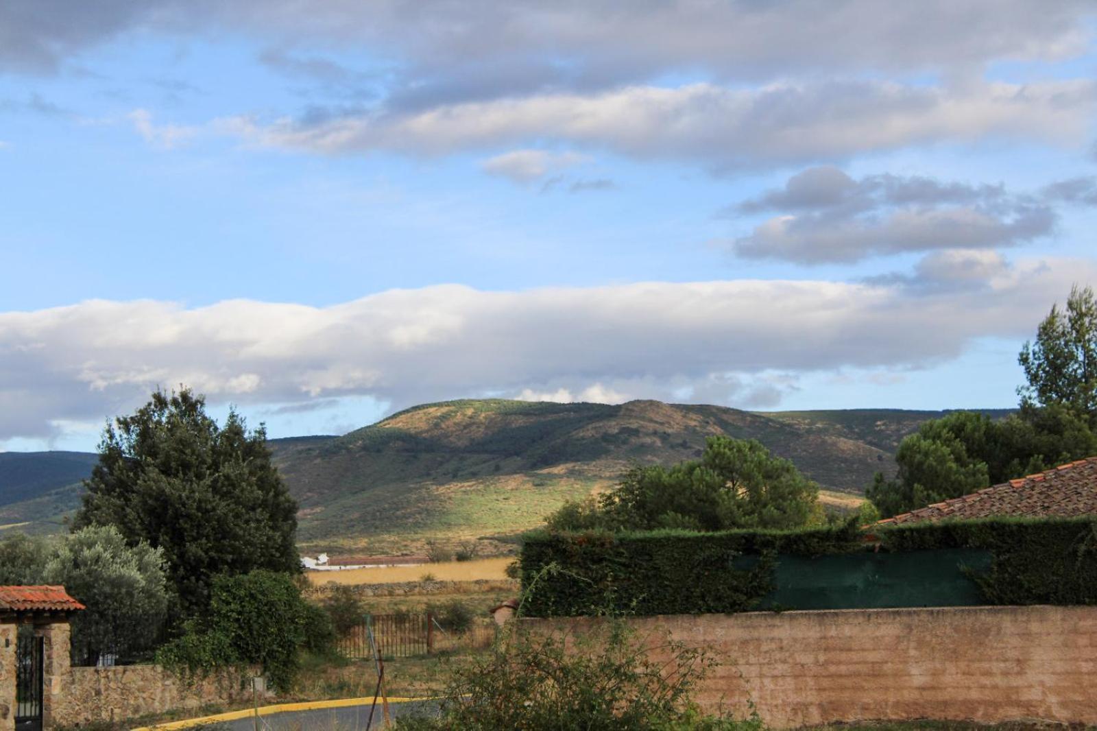 Casa Rural El Horno De La Aldegueela Torrecaballeros Esterno foto